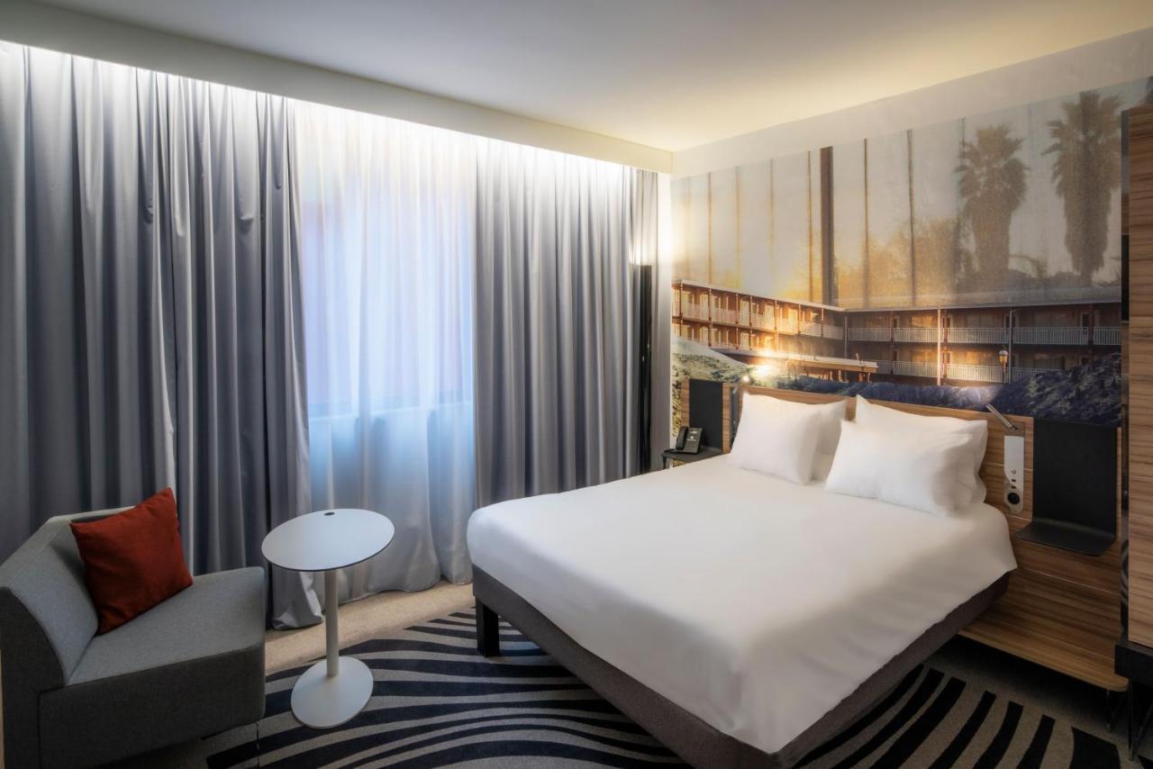 โนโวเทล แซ็งเอเตียน ซองทร์ การ์ ชาโตเครอ Hotel แซงต์-เอเตียน ภายนอก รูปภาพ